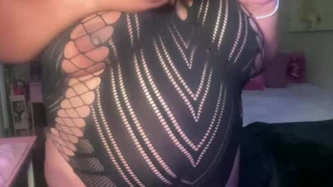 Snapshot of meetsouthernpeach chatting on July 13, 1:08 am Southern Peach online show from July 13, 1:08 am