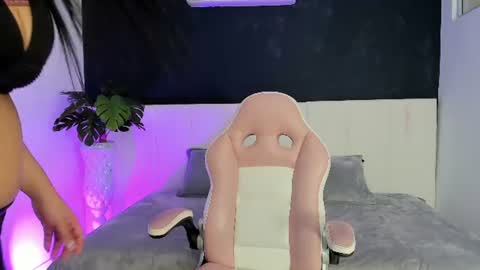 Megan online show from July 1, 2:24 am