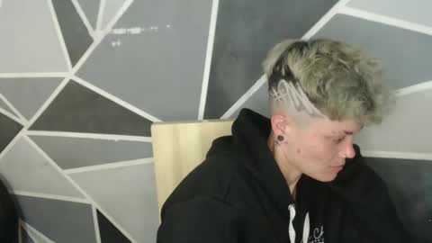 Megan and sophi online show from March 7, 5:26 am