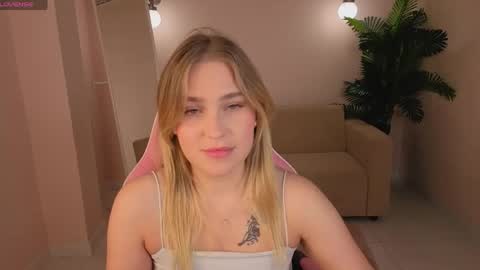 megan_gonzalezzz online show from May 25, 1:33 am