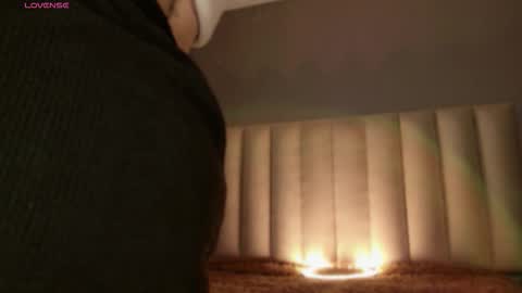 Snapshot of megan_moore__ chatting on March 6, 1:29 pm online show from March 6, 1:29 pm