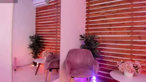 megan_raiin online show from September 13, 8:14 am