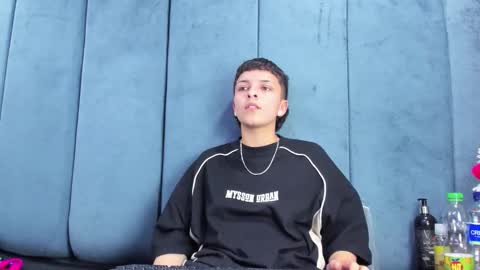 megan_thompsonn_ online show from February 14, 2:52 am