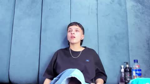 megan_thompsonn_ online show from February 28, 2:34 am