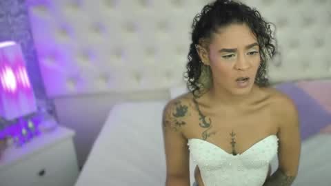 megan_tower online show from April 10, 7:40 pm