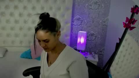 megan_tower online show from July 29, 7:12 pm