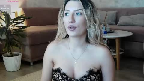 Megan online show from May 19, 6:47 pm