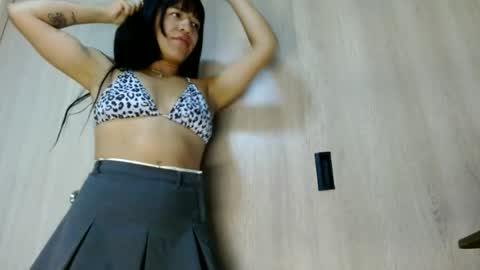 Snapshot of meganharry chatting on June 19, 2:43 pm meganharry online show from June 19, 2:43 pm