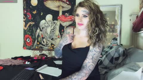 Lovely Megan online show from December 12, 9:51 am