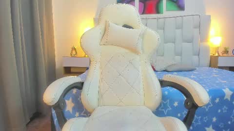 Megan Queen online show from June 18, 1:15 pm