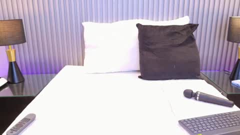 Megan  online show from May 7, 10:37 pm