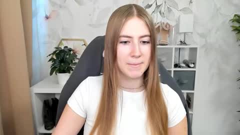 Megan online show from October 3, 5:37 am