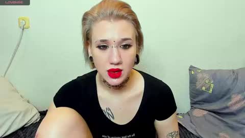 Snapshot of megumimur_ chatting on December 31, 6:37 am Megan Megumi online show from December 31, 6:37 am