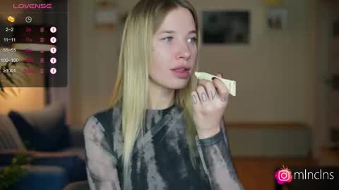 MELANIE  PVT ONLY 60TK PER MIN online show from October 19, 1:12 pm