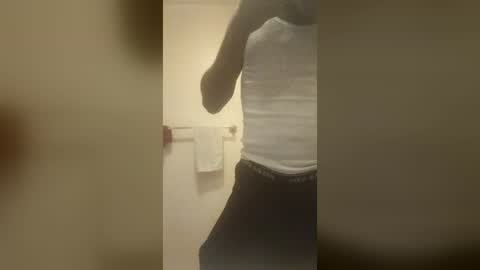 Snapshot of mel_hart_jr chatting on July 12, 9:11 am mel_hart_jr online show from July 12, 9:11 am