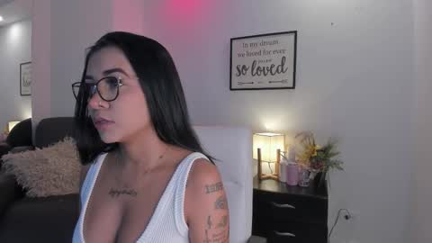 melan_owen online show from December 21, 11:06 am