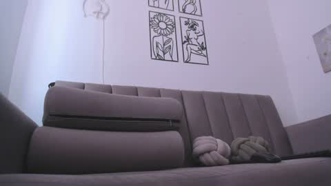 melani greyy online show from July 16, 9:43 pm