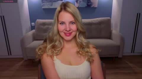 Melanie Bennett online show from May 24, 6:29 am