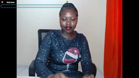 melaningoddess30 online show from February 21, 4:57 am