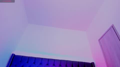 MelanyLuv online show from December 15, 8:57 pm