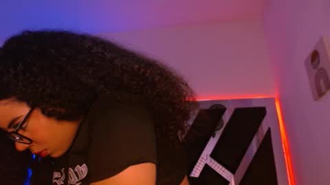 melany tylor online show from December 2, 12:43 pm