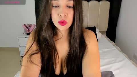 melany online show from April 16, 2:34 am