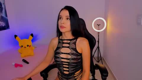 melanyrouse1 online show from February 26, 7:35 pm