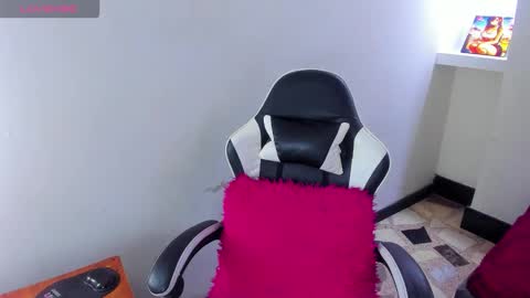 Snapshot of melisa_14 chatting on March 3, 12:11 pm Melisa online show from March 3, 12:11 pm