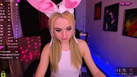 Melisa online show from February 8, 11:45 pm