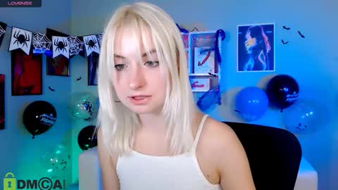 Melisa online show from October 26, 8:15 pm