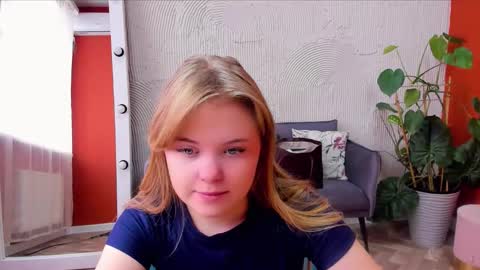 Snapshot of melissa_199 chatting on October 21, 7:20 am Sophia online show from October 21, 7:20 am