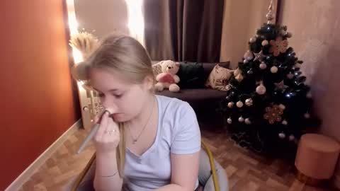 Snapshot of melissa_199 chatting on December 19, 5:58 am Sophia online show from December 19, 5:58 am