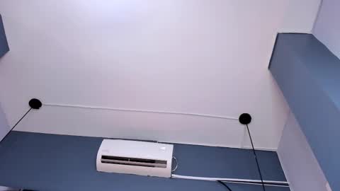 Snapshot of melissa_23_ chatting on December 15, 11:58 am melissa_23_ online show from December 15, 11:58 am