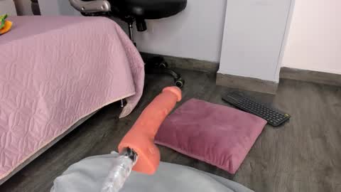 Snapshot of melissa_23_ chatting on January 16, 8:35 pm melissa_23_ online show from January 16, 8:35 pm