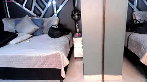 Snapshot of melissa_23_ chatting on January 17, 11:26 am melissa_23_ online show from January 17, 11:26 am