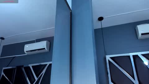 Snapshot of melissa_23_ chatting on February 25, 11:42 am melissa_23_ online show from February 25, 11:42 am