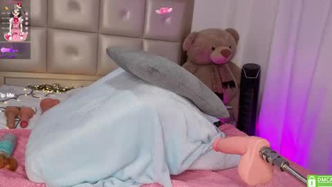 melissa_luu online show from April 27, 9:13 pm