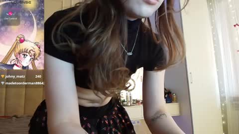 Lisaa online show from April 11, 7:56 am