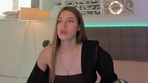 MelissaCrayzy online show from June 15, 5:31 am