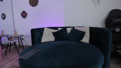 Meli online show from February 1, 1:42 pm