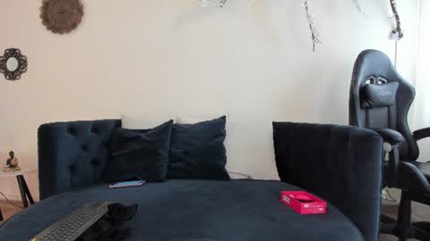 Snapshot of melissahill__ chatting on June 30, 6:31 pm Meli online show from June 30, 6:31 pm