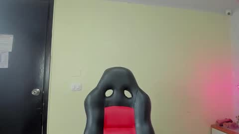    online show from February 6, 7:50 pm