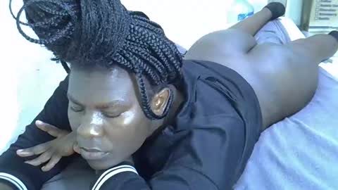 mellanine_ebony online show from February 19, 1:01 am