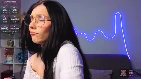 Snapshot of mellhyees chatting on January 5, 5:27 pm mellhyees online show from January 5, 5:27 pm