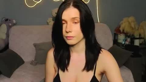 Snapshot of mellhyees chatting on February 1, 5:00 pm mellhyees online show from February 1, 5:00 pm