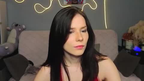 Snapshot of mellhyees chatting on February 4, 5:19 pm mellhyees online show from February 4, 5:19 pm