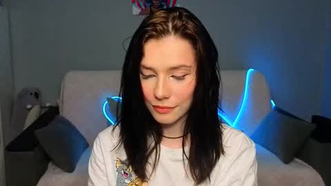 Snapshot of mellhyees chatting on March 1, 5:04 pm mellhyees online show from March 1, 5:04 pm