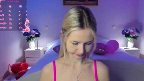 Mellina online show from February 11, 9:42 pm