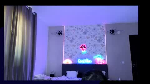 Snapshot of mellisaangel chatting on June 18, 7:52 am MellisaAngel online show from June 18, 7:52 am