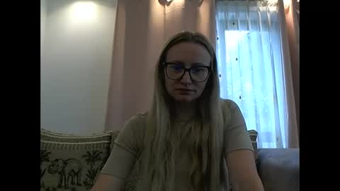Melly online show from June 6, 7:13 am